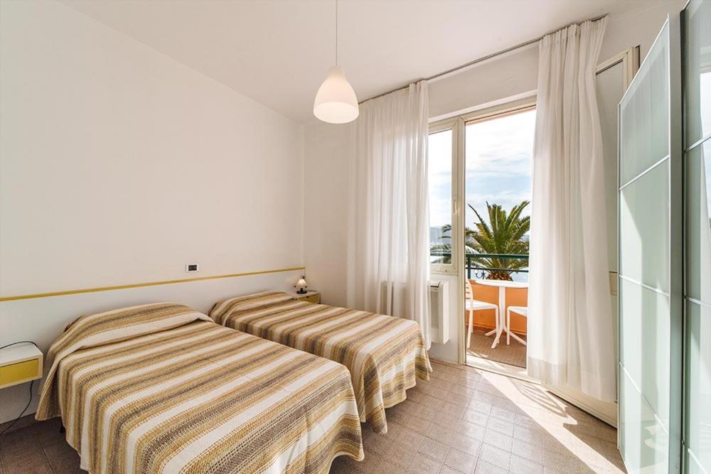Hotel Belmare ปอร์โตอัซซูร์โร ภายนอก รูปภาพ
